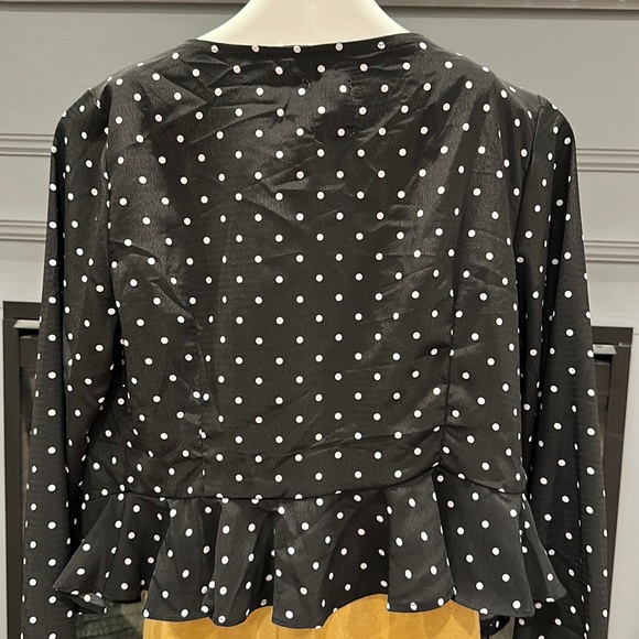 Princess Polly Stella Wrap Top - Picture 4 of 8